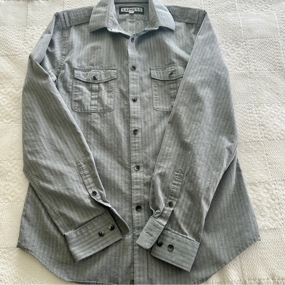 Express Men's Casual Button Down Shirt Gray Roll Tab Sleeve size Small 14 14.5 - Picture 7 of 16